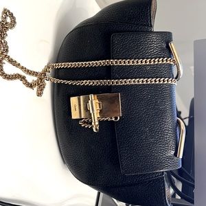 Chloe Grained Lambskin Mini Drew Shoulder Bag Black - gold chain strap